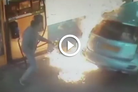 Une femme met le feu volontairement dans une station d'essence