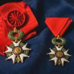 découvrez quelles sont les deux dignités de la légion d'honneur, leur signification et leur importance dans cet ordre prestigieux.